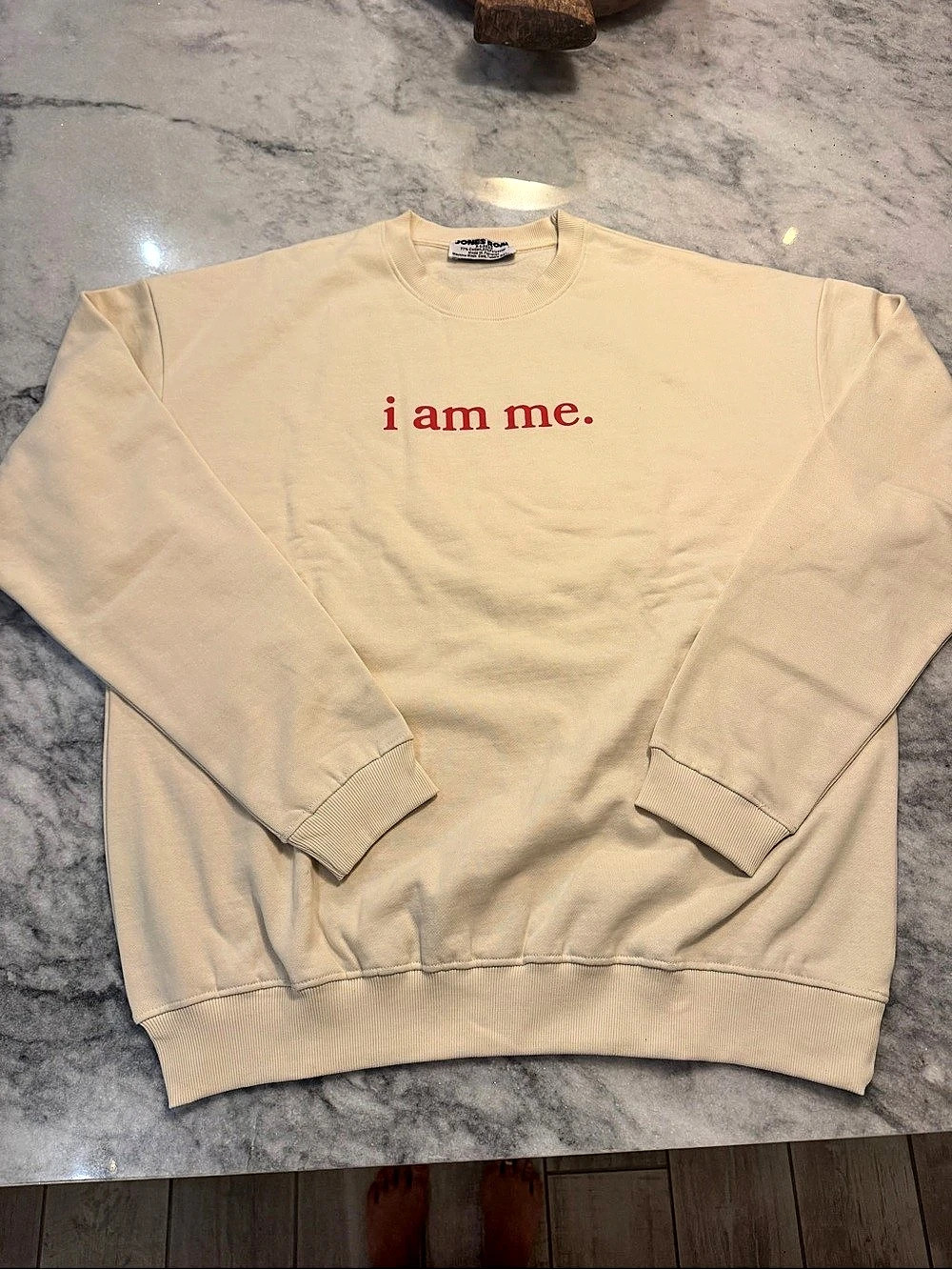 Jones Road The I Am Me Sweatshirt Crewneck Cream & Red XL